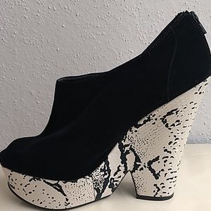 Qupid Wedge Shoes